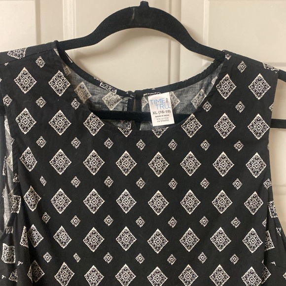 Time and True Top Size 16/18 - Picture 4 of 7